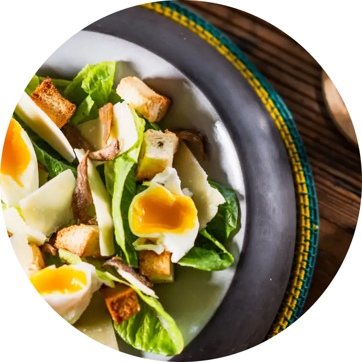 Dining at Silvan Safari is a culinary delight celebrating fresh, local produce inspired by our spectacular natural surroundings.